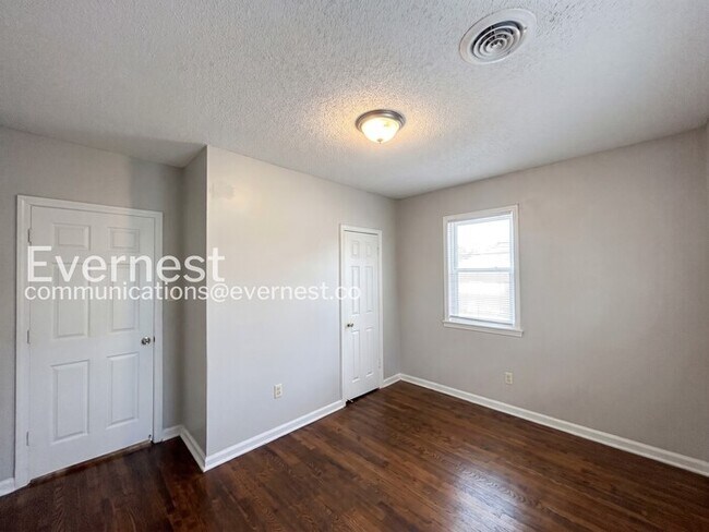 Building Photo - 362 Hewlett Rd