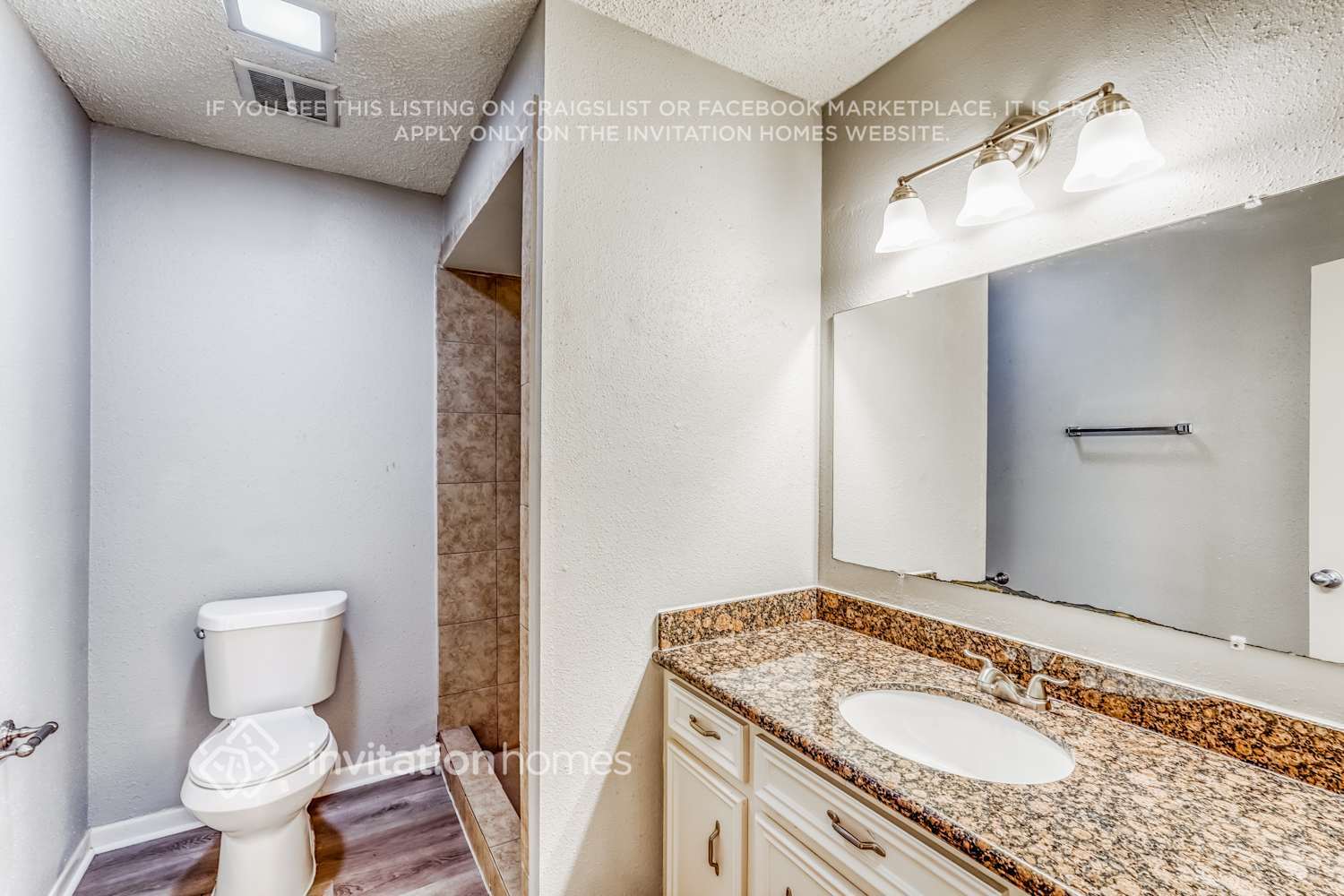 Building Photo - 2306 Cambridge Ct N