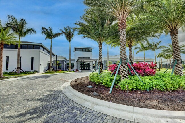 Building Photo - 17222 Blue Bayou Dr