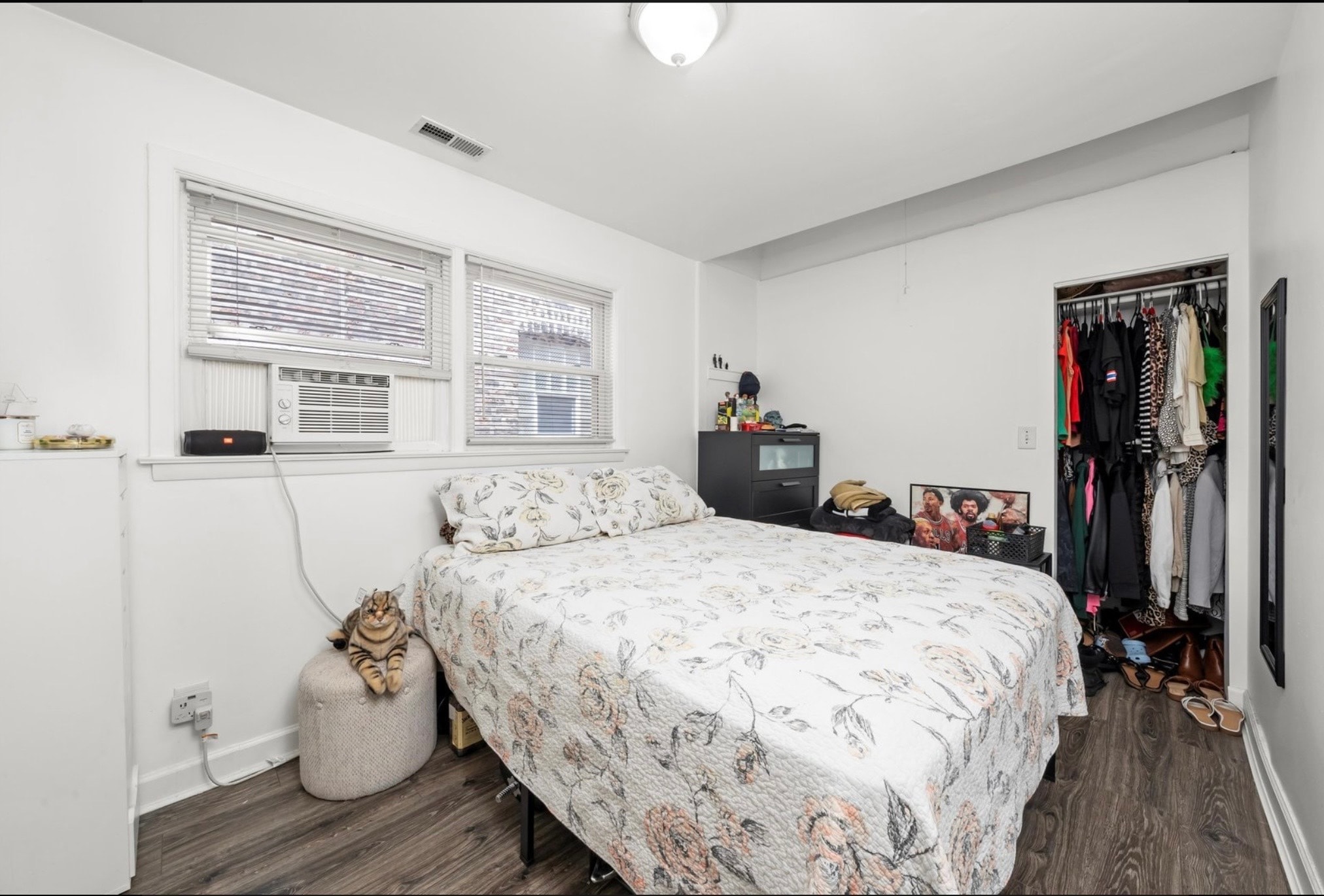 Building Photo - 1322 S 51st Ave