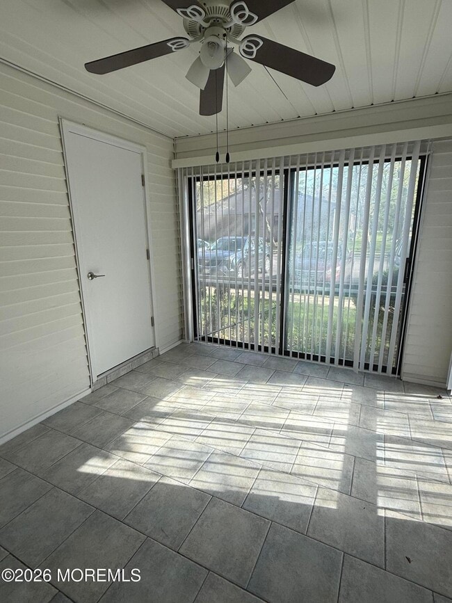 Building Photo - 218 Medford Ct