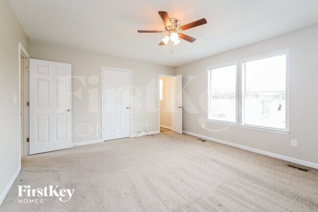 Building Photo - 1204 Grand Cir