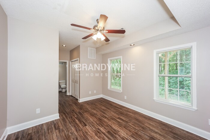 Building Photo - 2040 Club Bay Dr