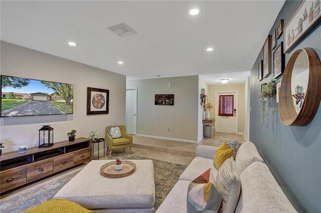 Building Photo - 9231 NW 17th St