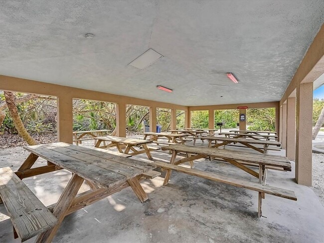 Building Photo - 10 Stone Mountain Blvd