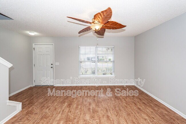 Building Photo - 1118 Deerberry Rd