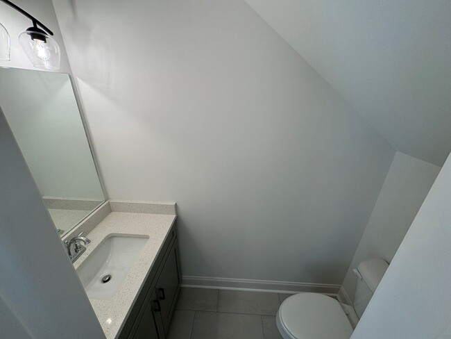 Building Photo - 3BD/3.5BA FOR RENT