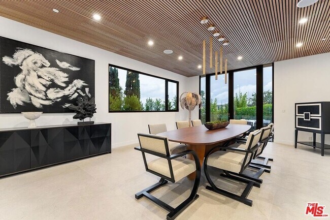 Building Photo - 9031 Alto Cedro Dr