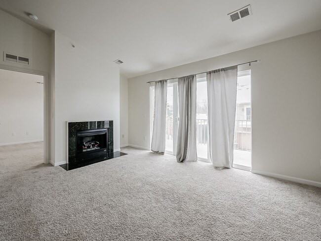 Building Photo - AVAILABLE NOW! Charming 2-Bed Home in the Heart of Wixom