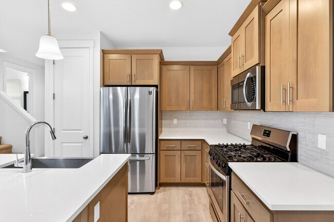 Building Photo - Modern Happy Valley Home with Open-Concept Living & Private Yard