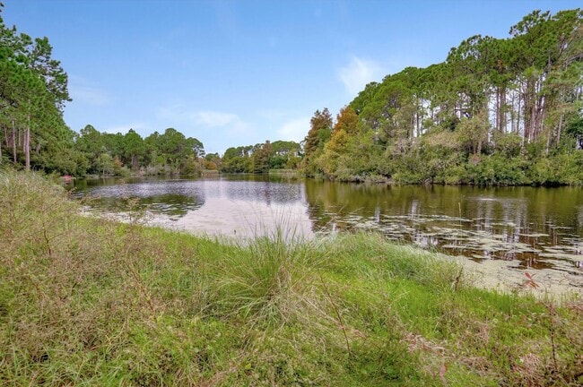 Building Photo - 224 Twin Lakes Ln