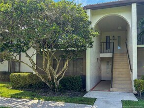 Building Photo - 1965 SW Silver Pine Way