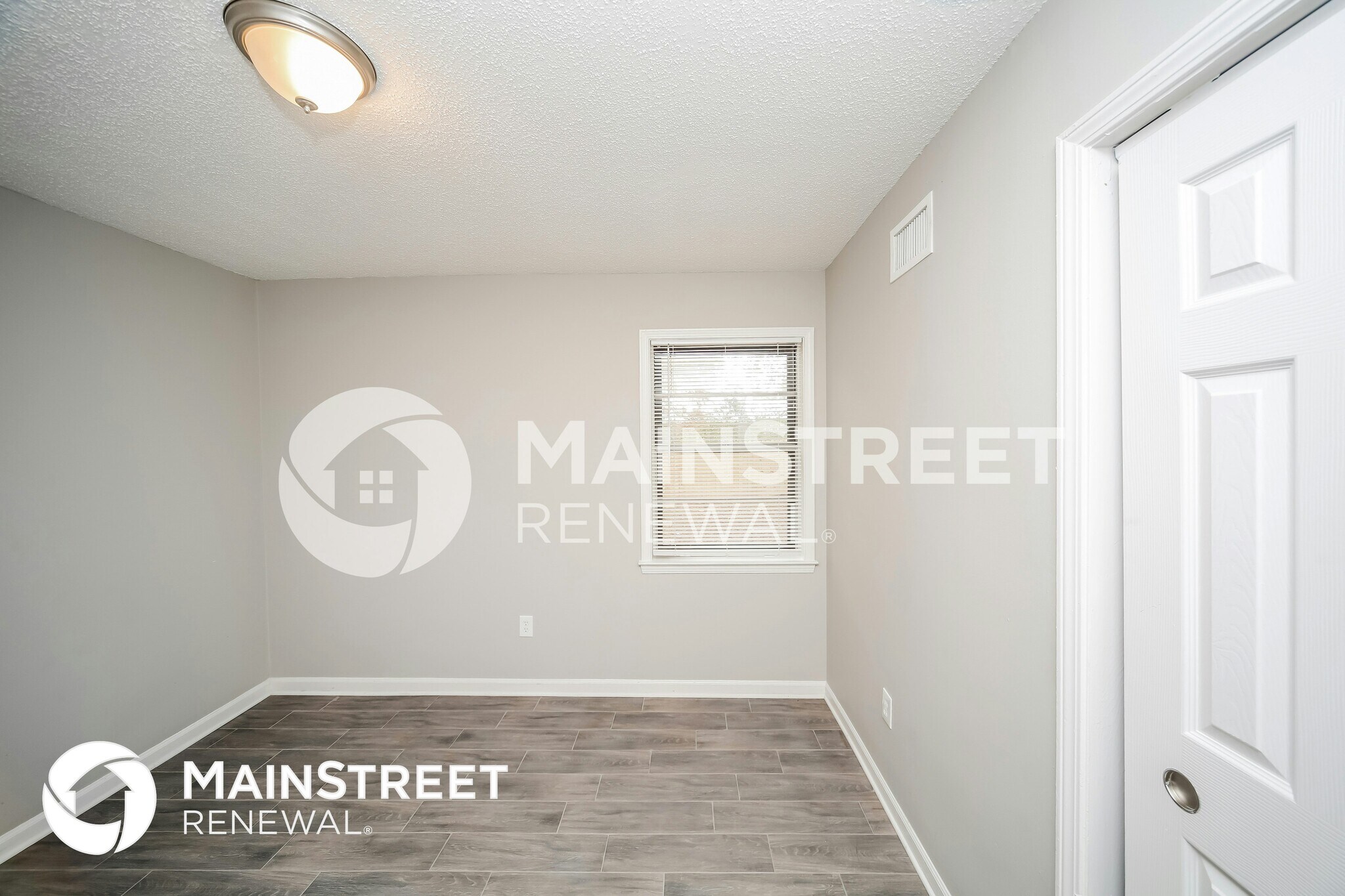 Building Photo - 7081 Thornwood Cove