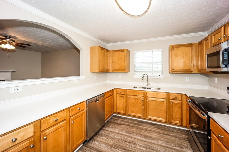 Building Photo - 11264 James Madison Dr