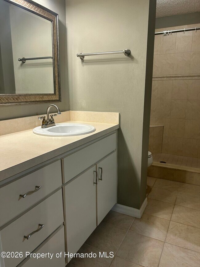 Building Photo - 6403 River Lodge Ln