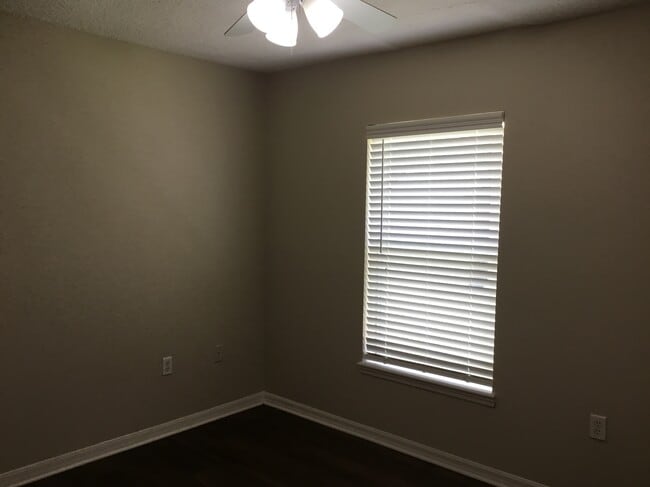 Building Photo - 87211 Kipling Dr