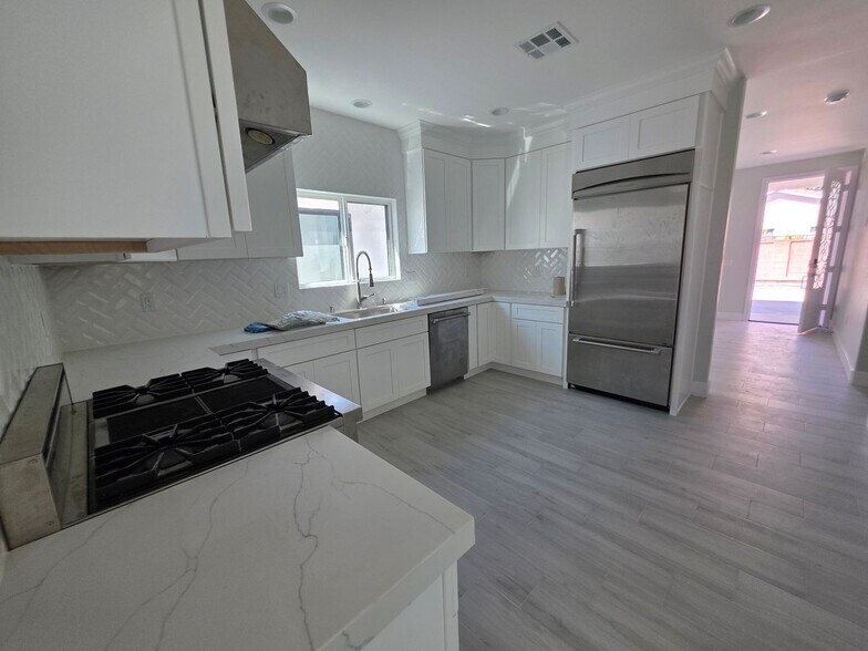 Building Photo - 12416 Lambert Cir