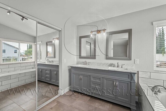 Building Photo - 25448 Lavender Cir