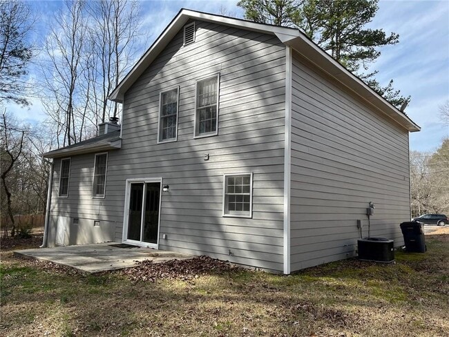 Building Photo - 2522 Whisper Ct NE