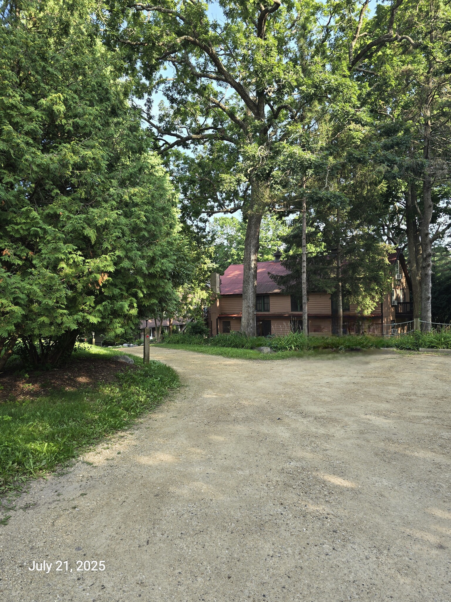 Building Photo - W4019 Oakwood Dr