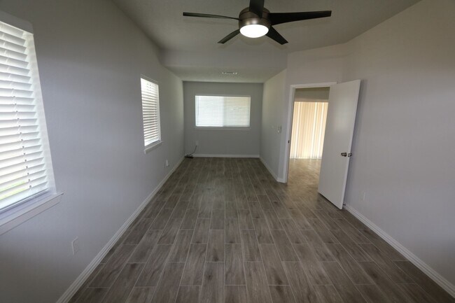 Building Photo - 12303 Fetlock Dr
