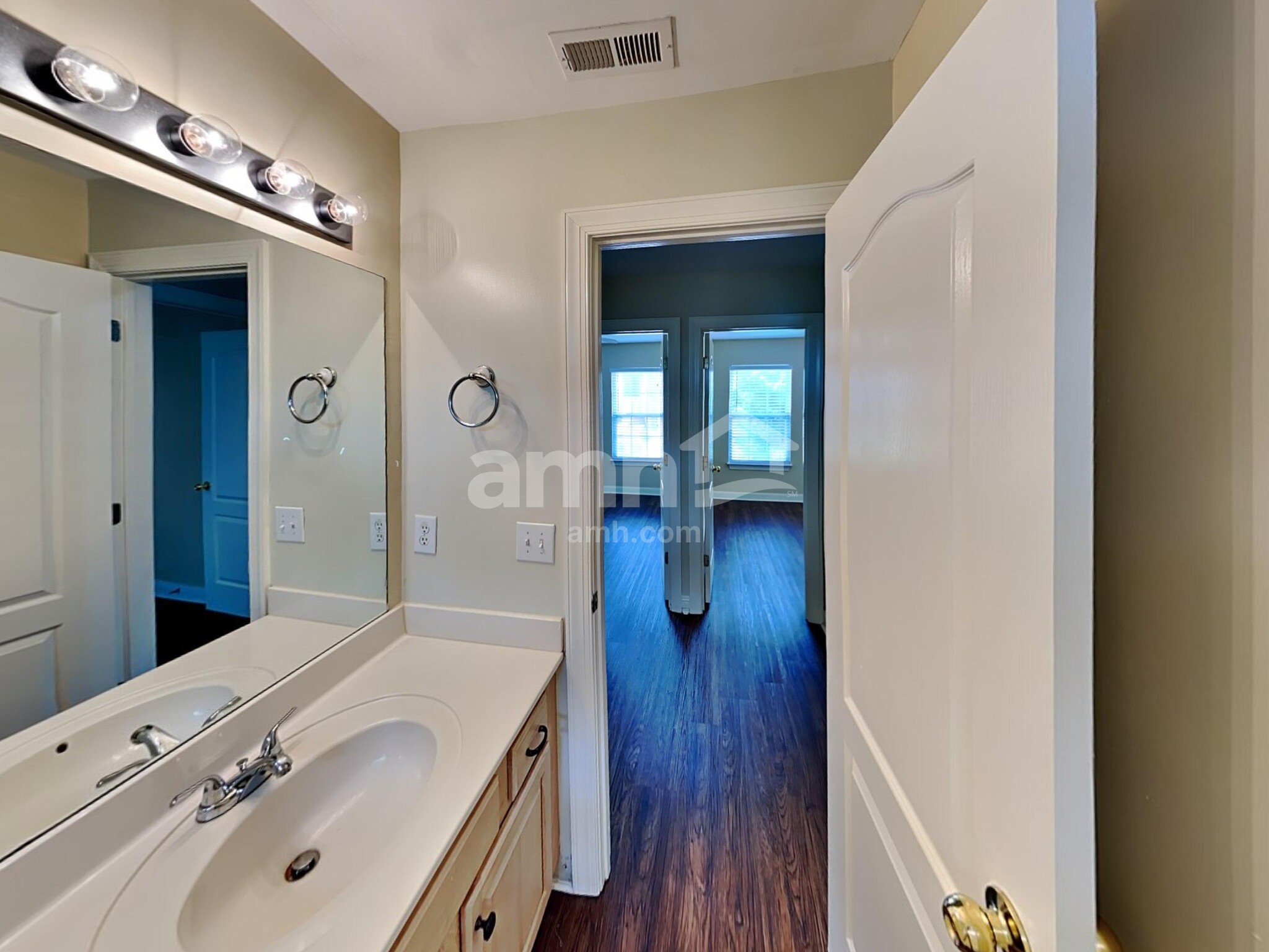 Building Photo - 6728 Autumn Oaks Dr