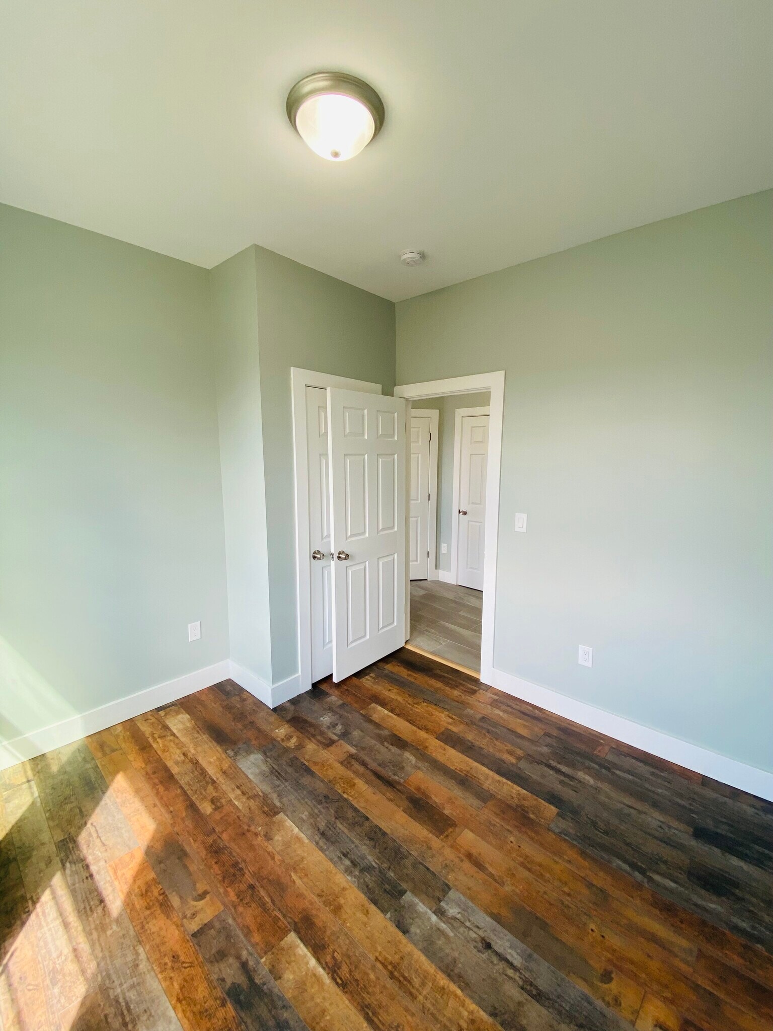 Building Photo - 534 S 20th St