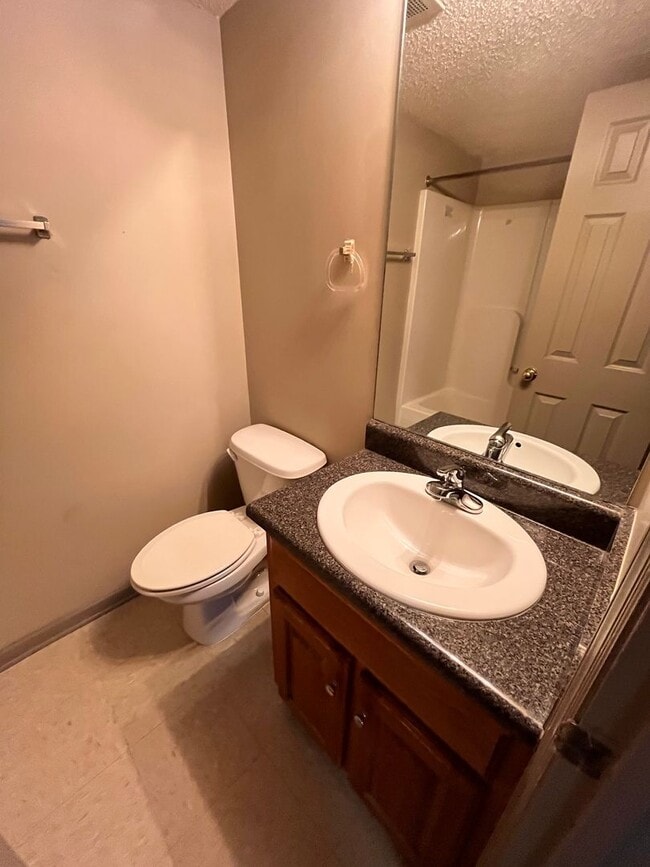 Building Photo - 5005 Chancellor Square