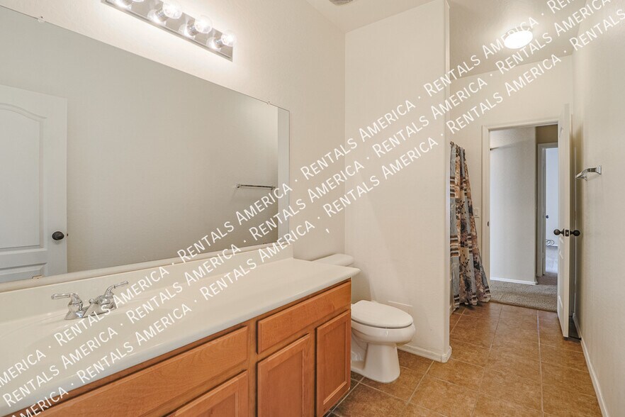 Building Photo - 28683 N Sedona Pl