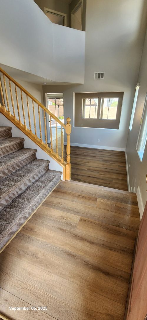 Building Photo - Spacious 4-Bedroom Home with Modern Update...