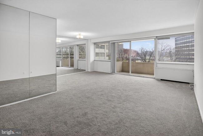 Building Photo - 4515 Willard Ave