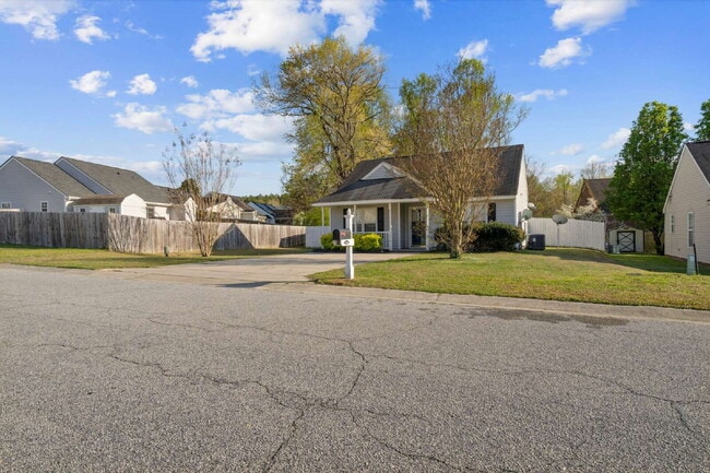 Building Photo - One-Story 3-Bedroom Home in Heart of Knightdale