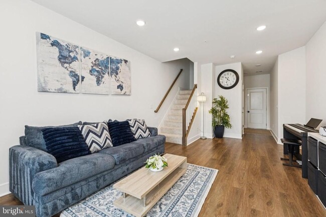 Building Photo - 42597 Nubbins Ter