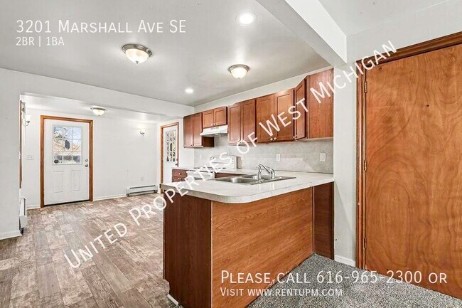 Building Photo - 3201 Marshall Ave SE