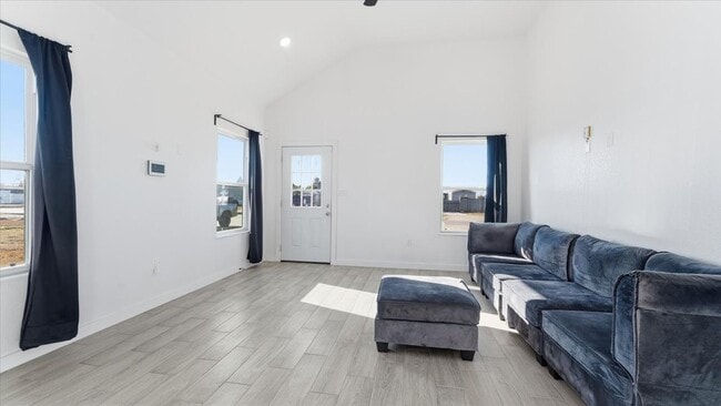 Building Photo - 1428 Rd 5607