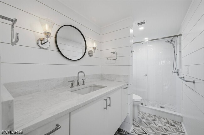 Building Photo - 6080 Pelican Bay Blvd