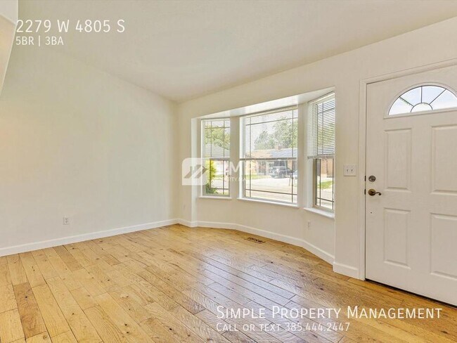 Building Photo - Newly remodeled home in Taylorsville!