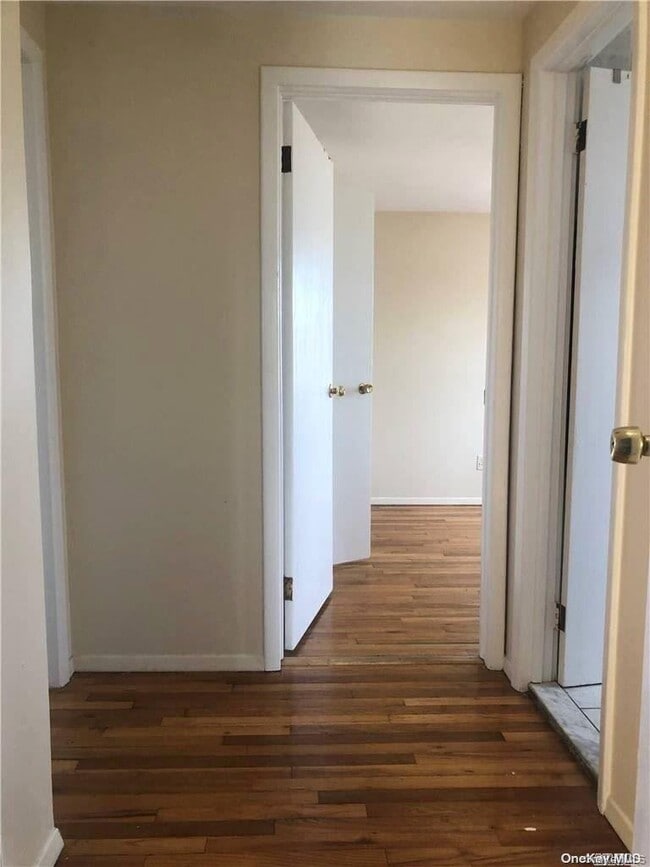 Building Photo - 220 Pershing Pkwy