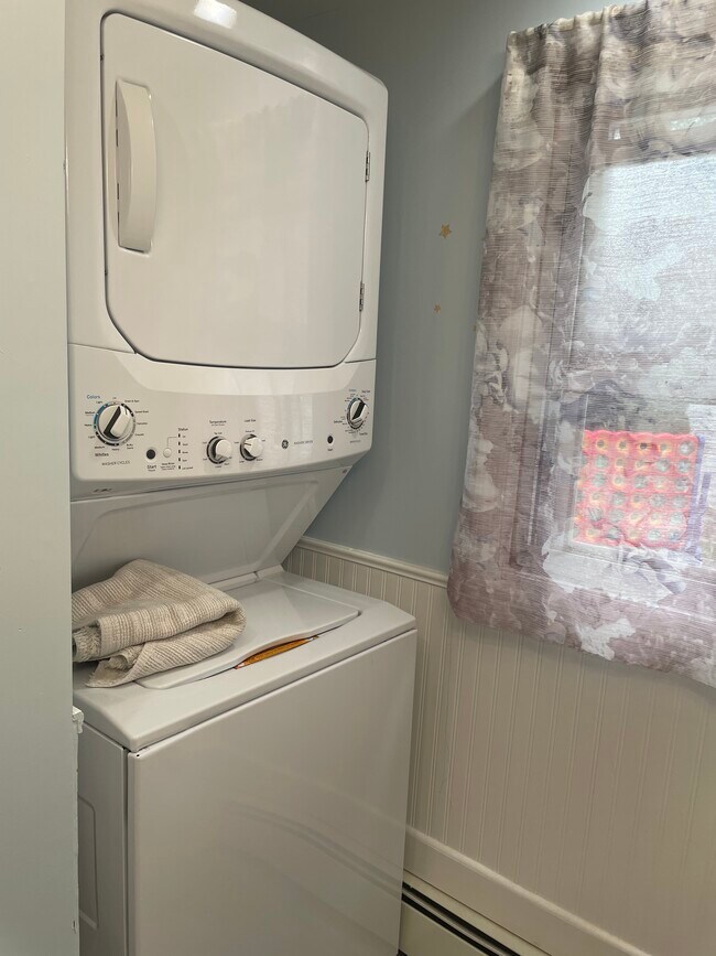 Building Photo - 53 Cornwell Ave