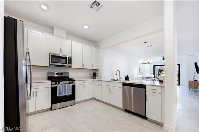 Building Photo - 19573 Hinkley Dr