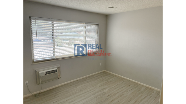Building Photo - 2289 S Oswego Way