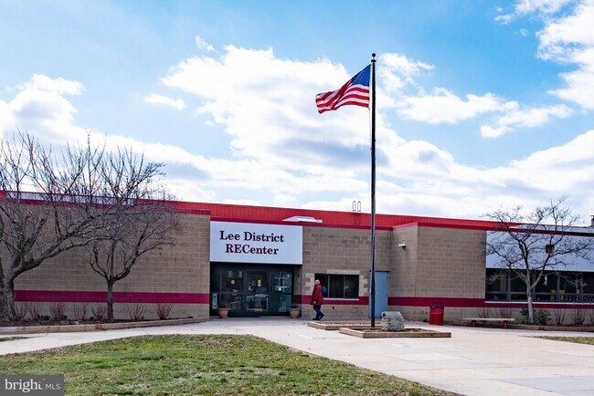 Building Photo - 6508 Berkshire Dr