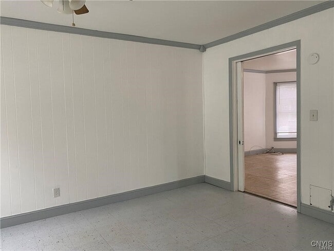 Building Photo - 232 Winslow St