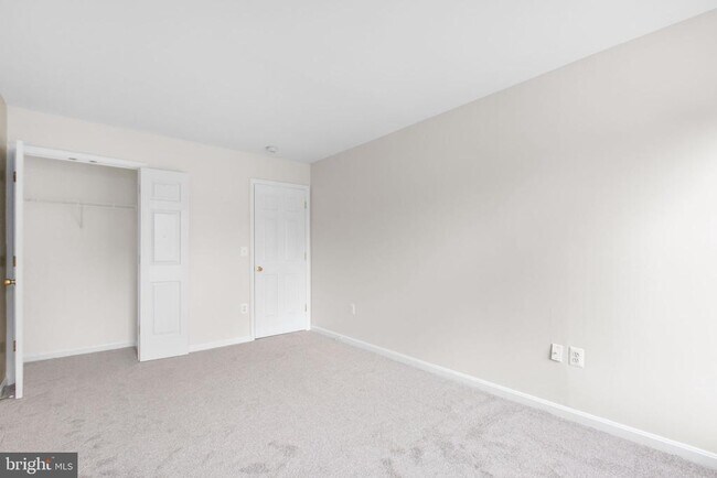 Building Photo - 17575 Deweys Run Ln