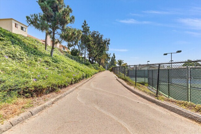 Building Photo - $500 Move In Special! 3 BD, 2.5 BA Townhome At The Groves In Carmel Valley-Del Mar