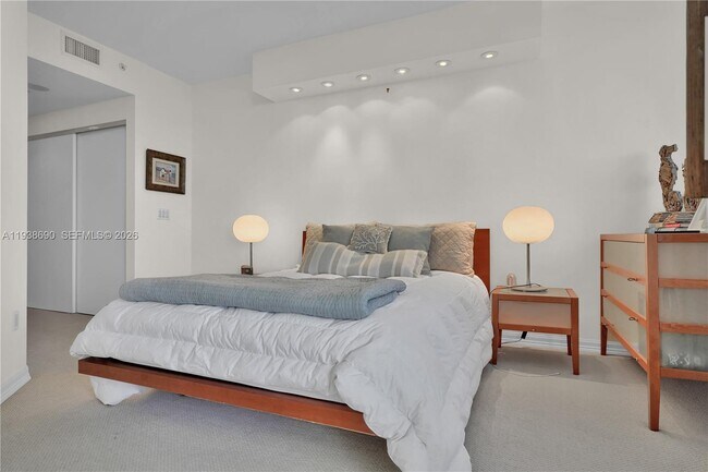 Building Photo - 4779 Collins Ave