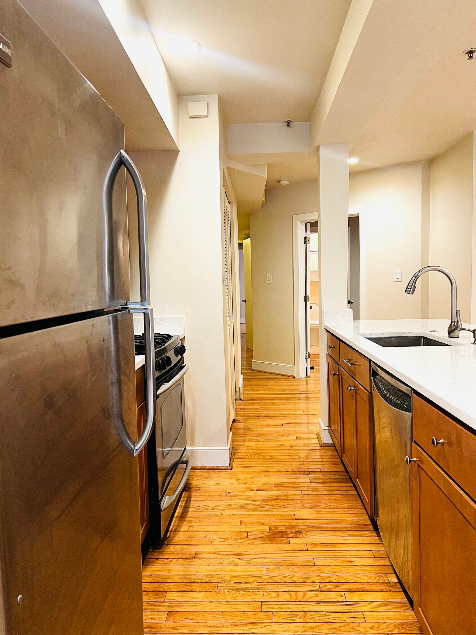 Building Photo - 1305 Clifton St NW