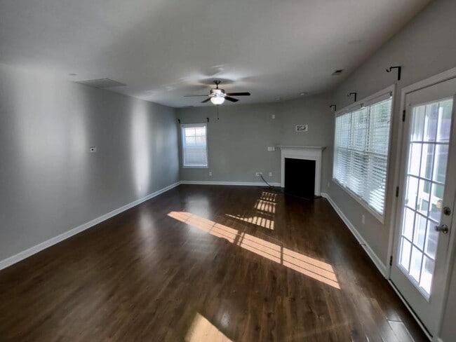 Building Photo - 1525 Gallant Fox Ct