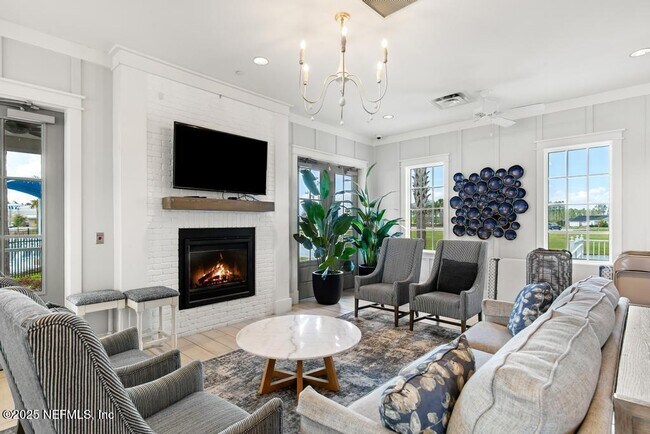 Building Photo - 91 Pinebury Ln