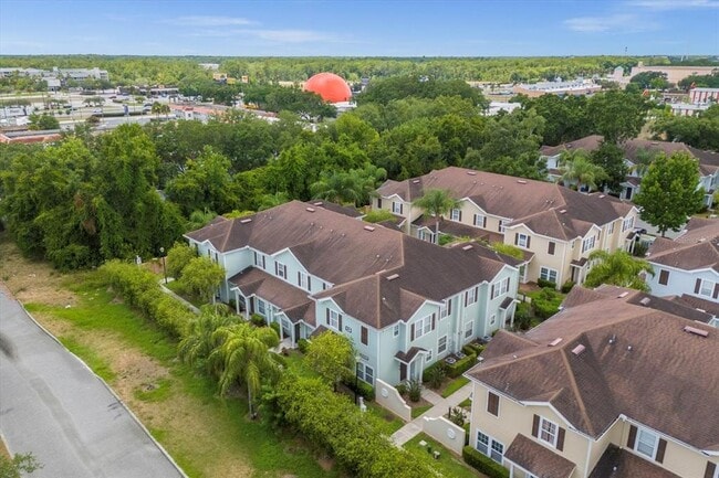 Building Photo - 5350 Diplomat Ct